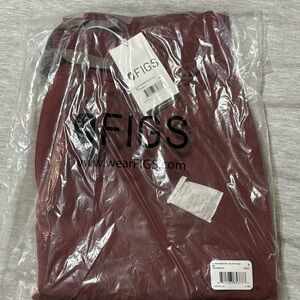 Figs high waisted yola size small dark cherry, NWT